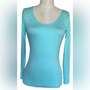 Uniqlo XS Long Sleeve Top Bust 31-33 Inches